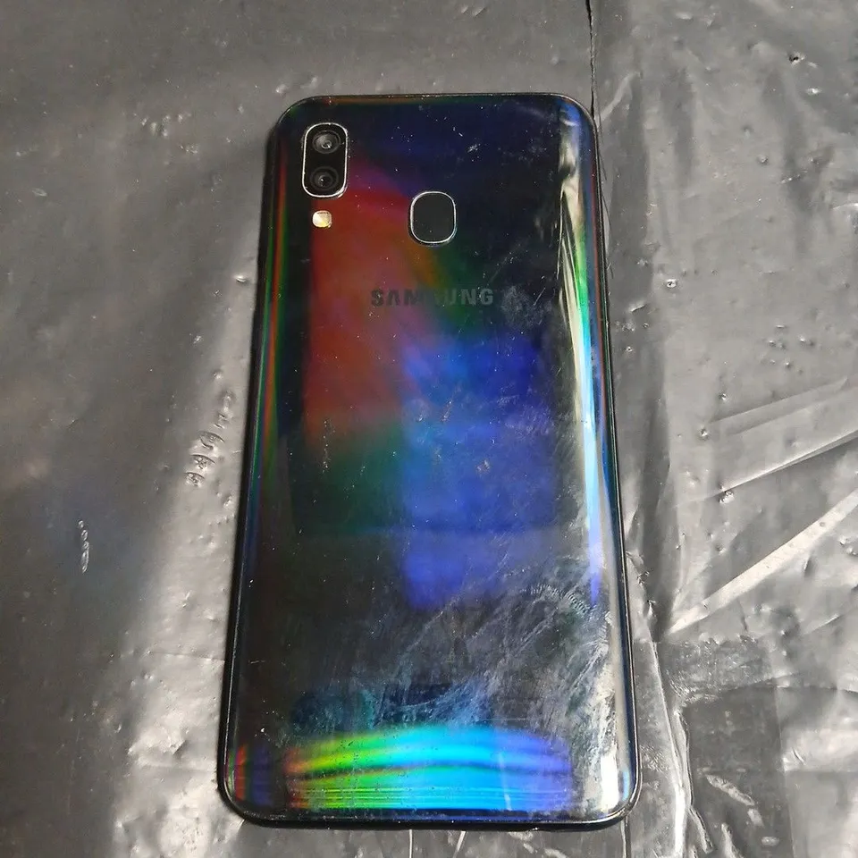 BOXED SAMSUNG GALAXY A40 SMARTPHONE SM-A405FN IN BLACK 64GB