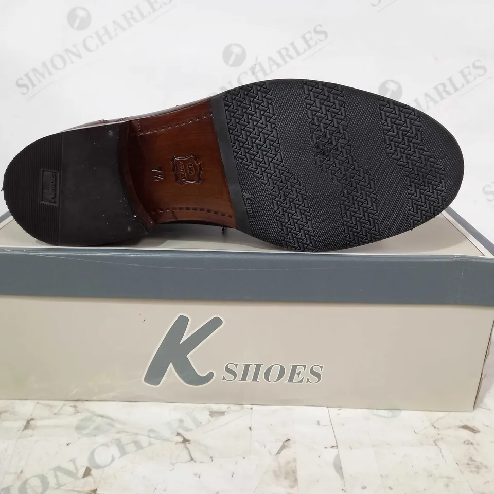 BOXED PAIR OF K SHOES LACE UP LEATHER SHOES IN BROWN UK SIZE 7.5