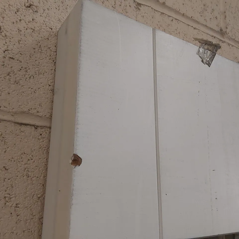 INTERNAL BI-FOLD DOOR WITH WINDOWS - APPROXIMATELY 193.5 x 66.6cm