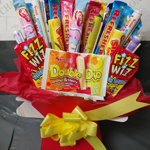 BOXED GIANT RETRO SWEET BOUQUET 