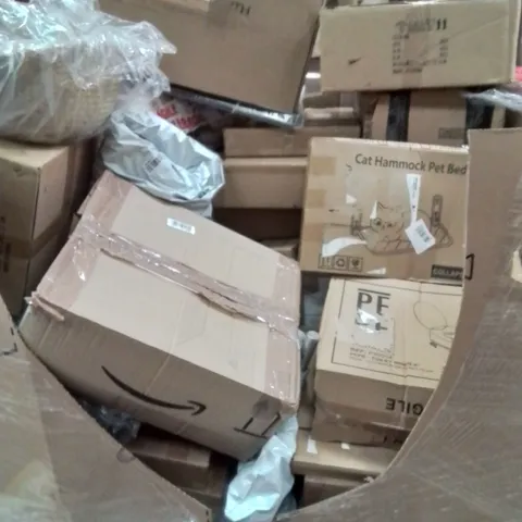 PALLET CONTAINING VARIOUS ASSORTED BOXED HOUSEHOLD ITEMS TO INCLUDE: CATHAMMOCK PET BED, WOVEN BASKETS, TOILET RISER, AND LOTS MORE UNMARKED BOXED ITEMS