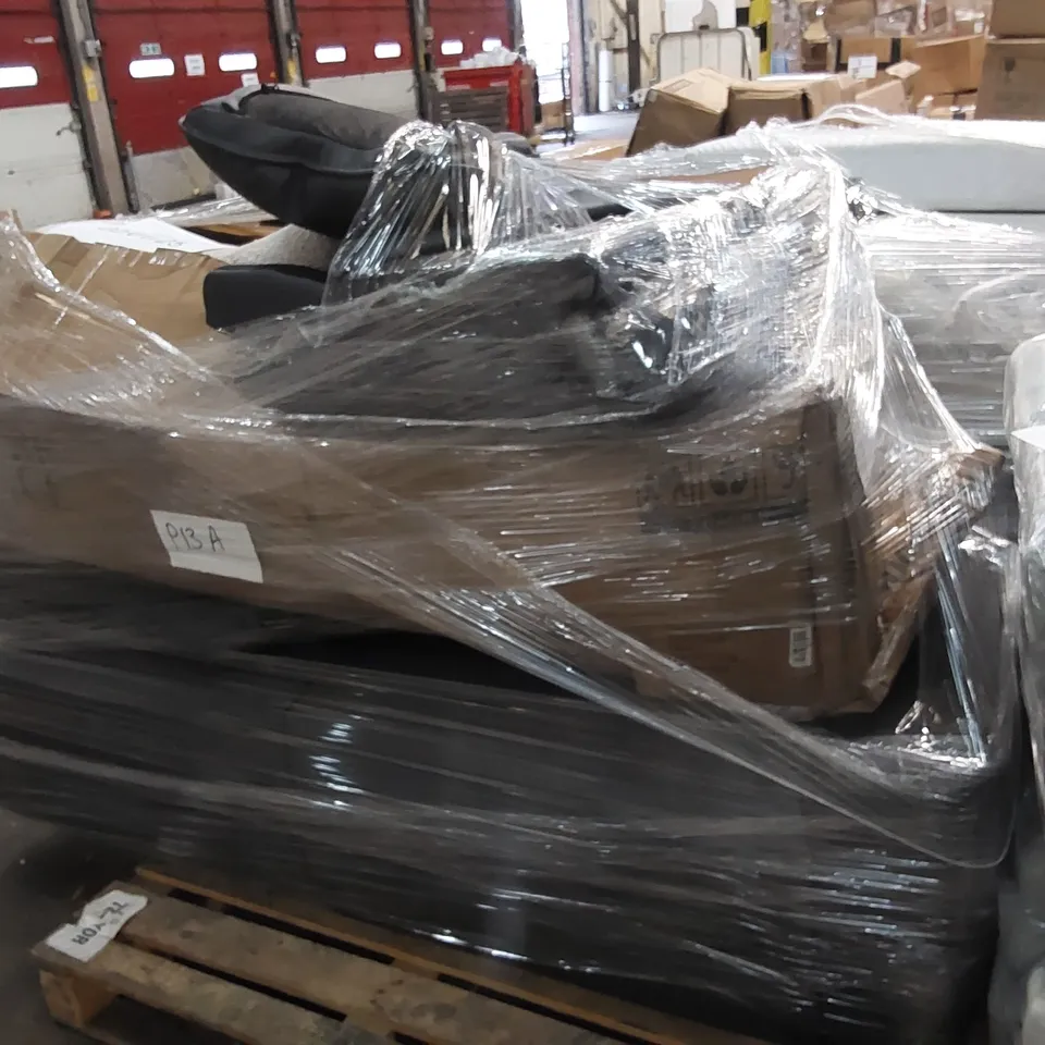 PALLET CONTAINING ASSORTED DESIGNER SOFA PARTS