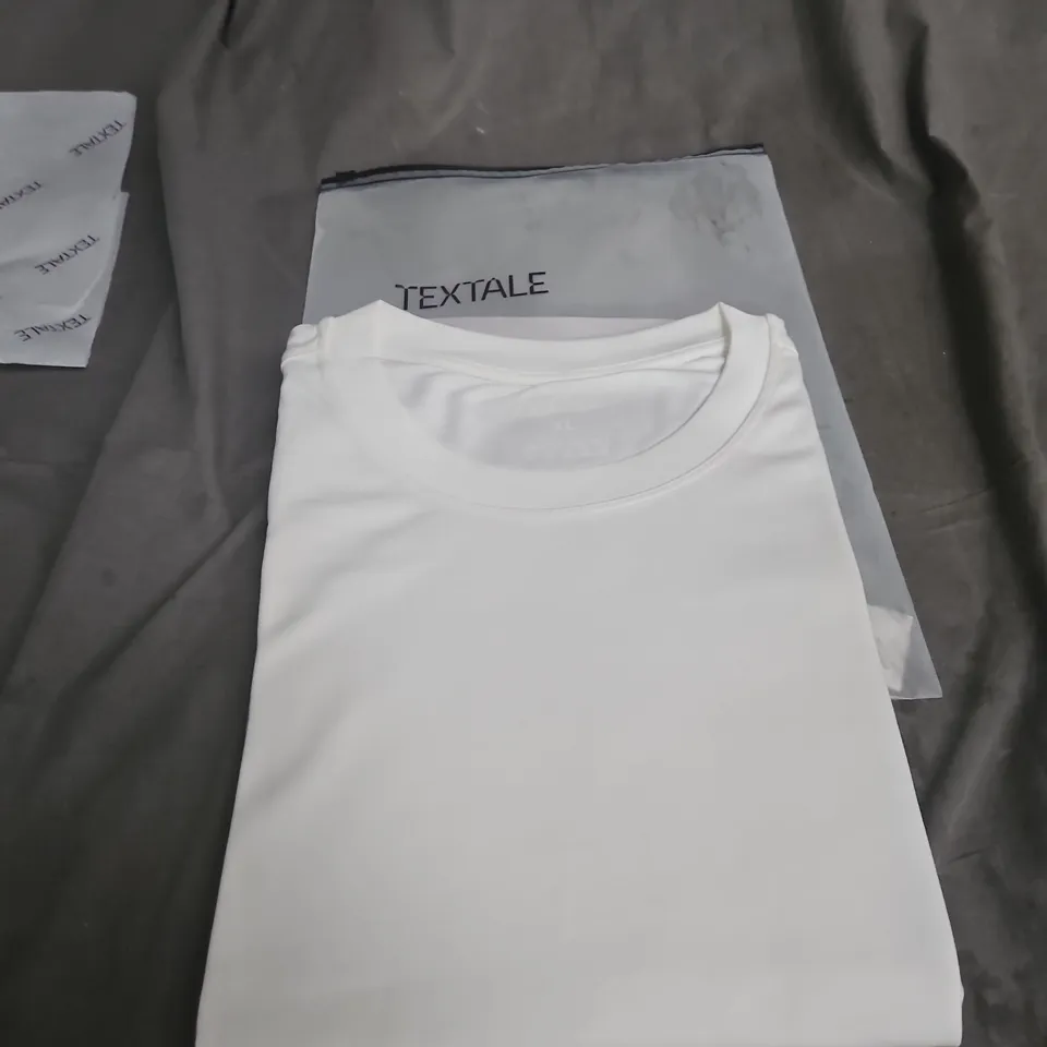 TEXTALE WHITE T-SHIRT, UK XL (ORIGINAL: XL) – CREW NECK