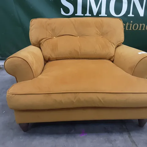 QUALITY BRITISH MANUFACTURED DESIGNER THE LOUNGE CO. BRONWYN SNUGGLER GOL204 GOLDEN SPICE /VSWENFT