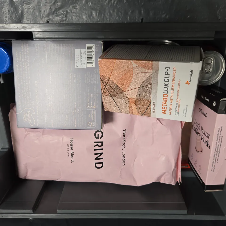 APPROXIMATELY 15 ASSORTED FOOD ITEMS TO INCLUDE GRIND COFFEE , HOMEMADE BRITISH FUDGE , COCA COLA ZERO , ETC 