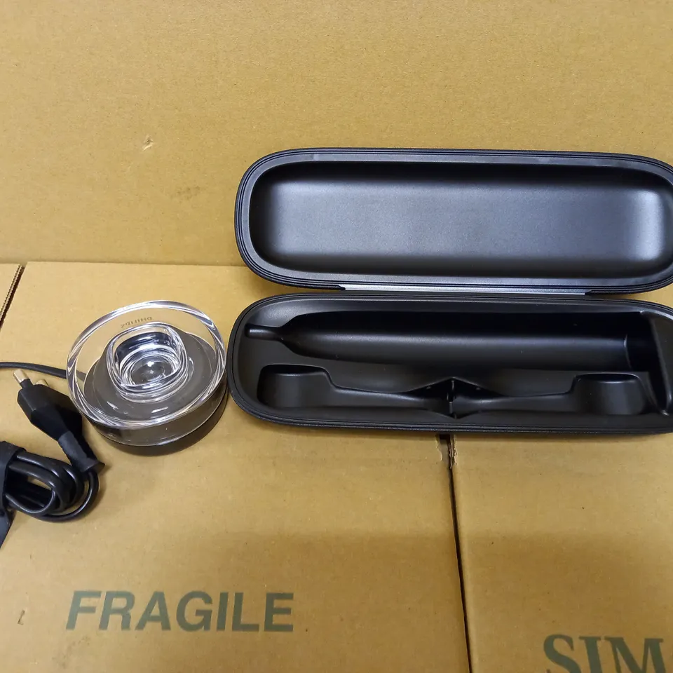 PHILIPS SONICARE DIAMONDCLEAN ELECTRIC TOOTHBRUSH - NO TOOTHBRUSH 