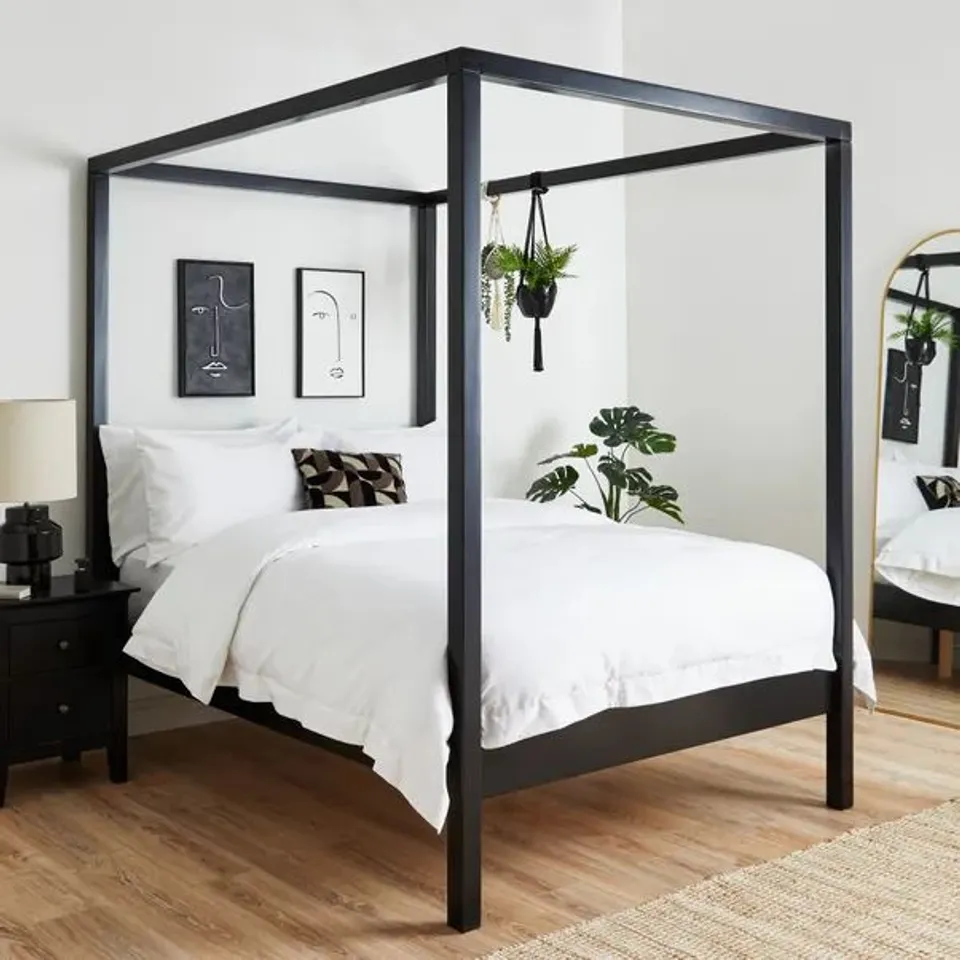 BOXED LYNTON 4 POSTER BED - BLACK // SIZE: DOUBLE (2 BOXES)