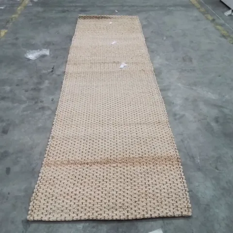 QUALITY DESIGNER AREA RUG - APPROXIMATELY 300X90CM