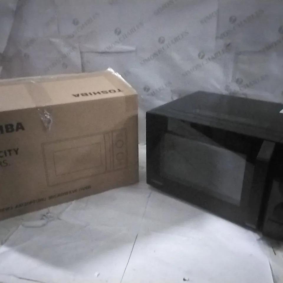 BOXED TOSHIBA MICROWAVE OVEN 
