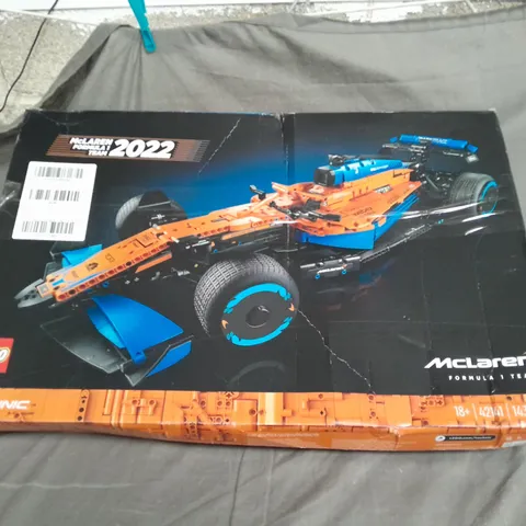 BOXED LEGO TECHNIC MCLAREN FORMULA 1 RACE CAR 2022 (42141)