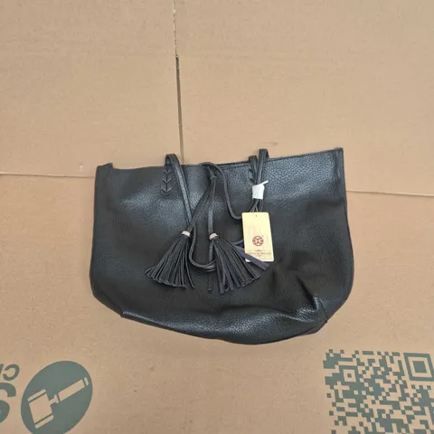 HOUSE OF MILANO BLACK LEATHER TASSEL HANDBAG