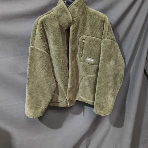 ADANOLA OVERSIZED POCKET ZIP-THROUGH FLEECE JACKET – DARK PISTACHIO – UK M