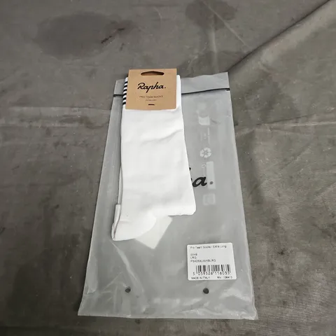 RAPHA PRO TEAM SOCKS EXTRA LONG IN WHITE SIZE L