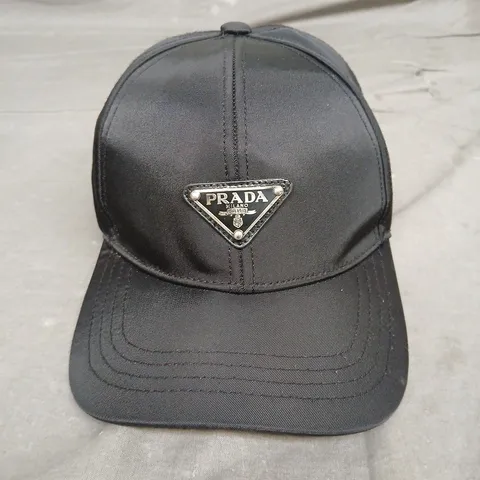 PRADA BLACK BASEBALL CAP