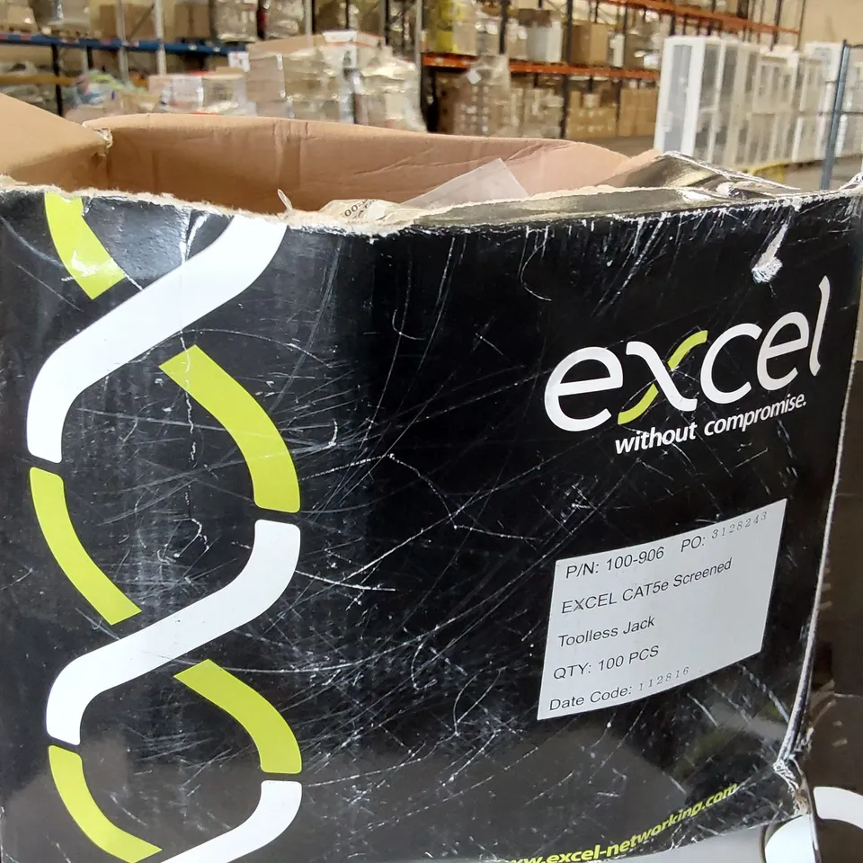 BOX OF APPROXIMATELY 100x BAGGED EXCEL CAT5e SCREENED TOOLLESS JACKS