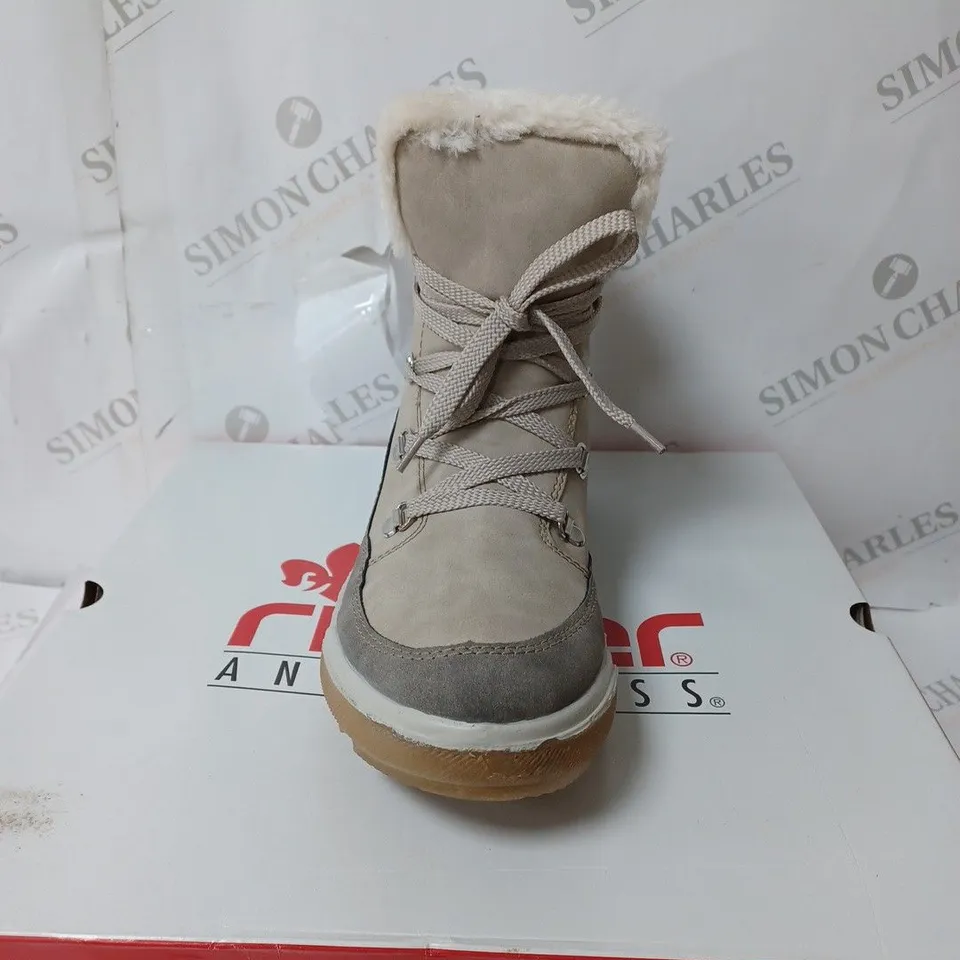 BOXED RIEKER ANTISTRESS WARM HIKING BOOTS, CREAM - SIZE 6.5