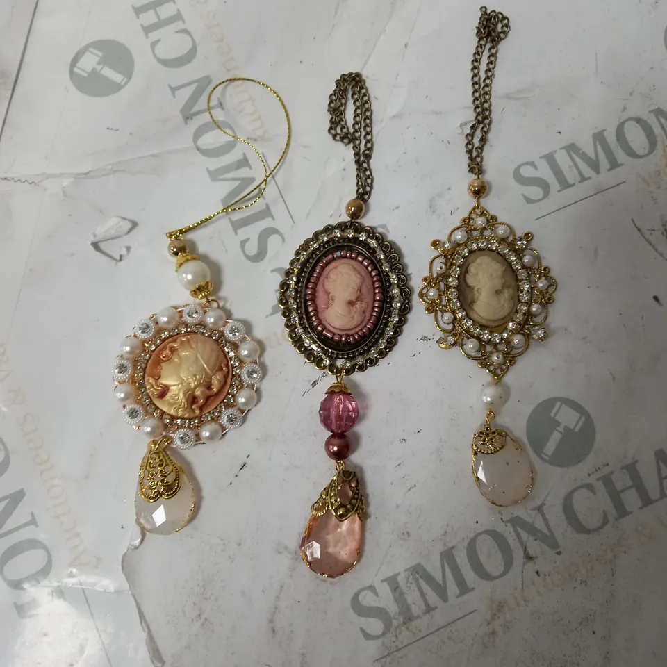 12 TREE JEWLLERY SET