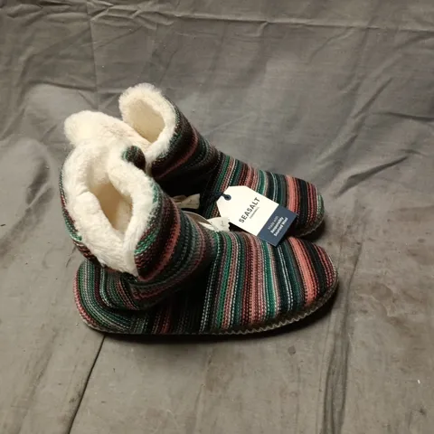 SEASALT SLIPPER BOOTS – RIPPLE MARKS MULTI (UK S/M)
