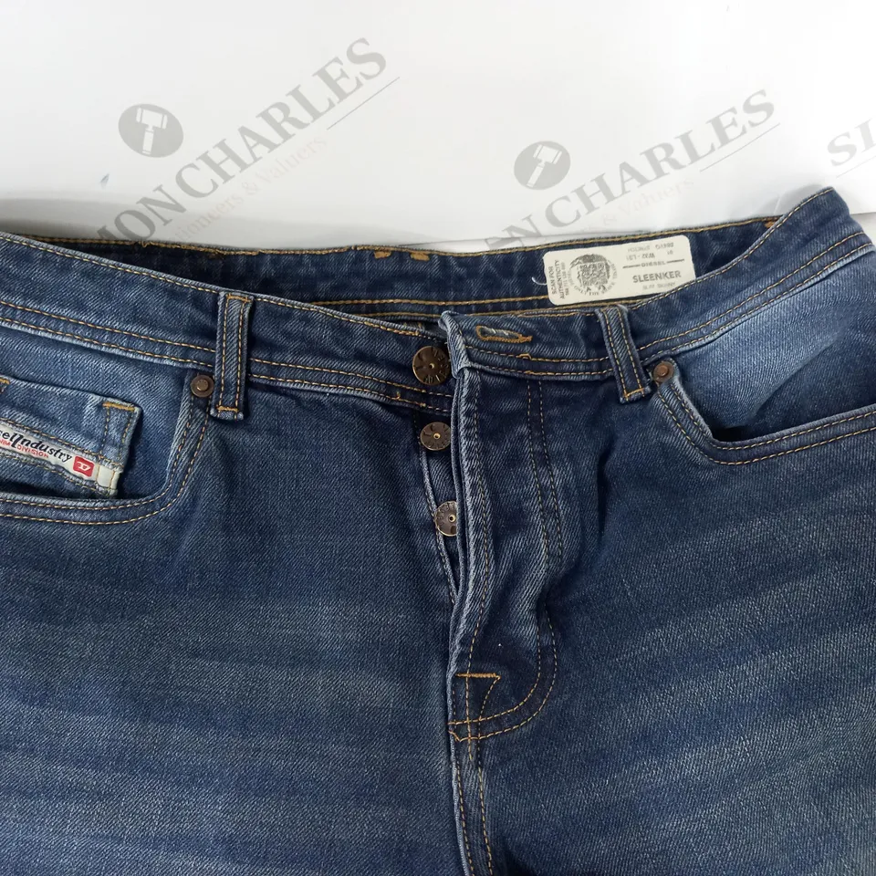 DIESEL SLEENKER SLIM SKINNY JEANS - W32 L31