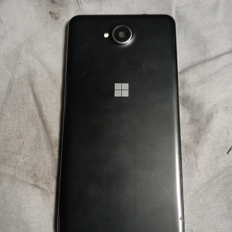 MICROSOFT LUMIA 650 SMARTPHONE