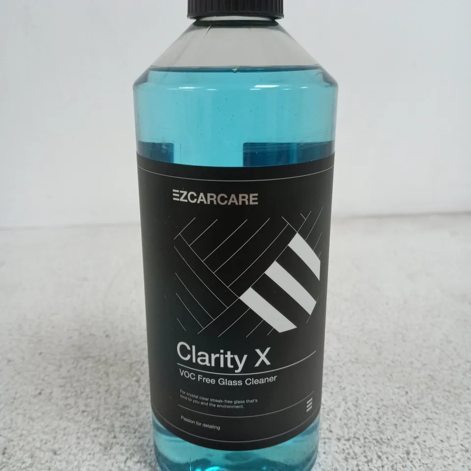 EZCARCARE CLARITY X VOC FREE GLASS CLEANER