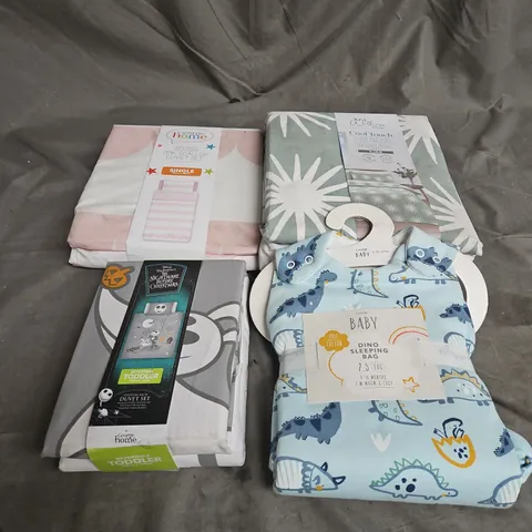 BOX OF APPROXIMATELY 12 ASSORTED BEDDING & SOFT FABRICS ITEMS TO INCLUDE - PILLOWCASES - DUVET SETS - BABY SLEEPING BAG
