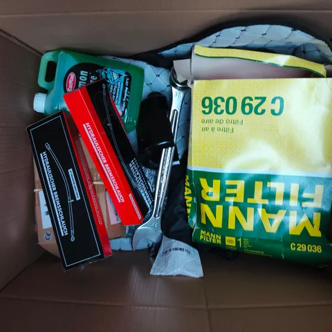 BOX OF APPROXIMATELY 20 ASSORTED CAR PARTS 