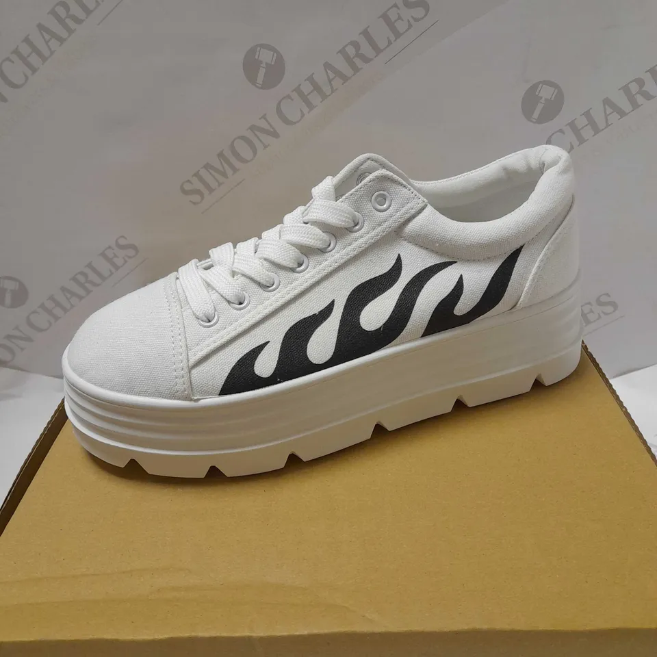 KOI THE FURIES FLAMED CHUNKY WHITE TRAINERS - SIZE 5