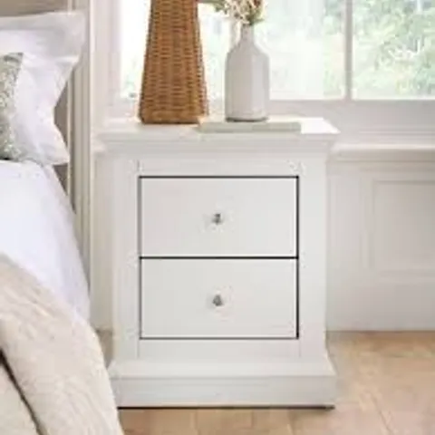 BOXED HANNA PAIR OF 2 DRAWER BEDSIDE TABLES - WHITE (1 BOX)