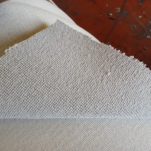 ROLL OF QUALITY ROMNEY WALLAND MARSH CARPET // APPROX SIZE: 5 x 31.3m
