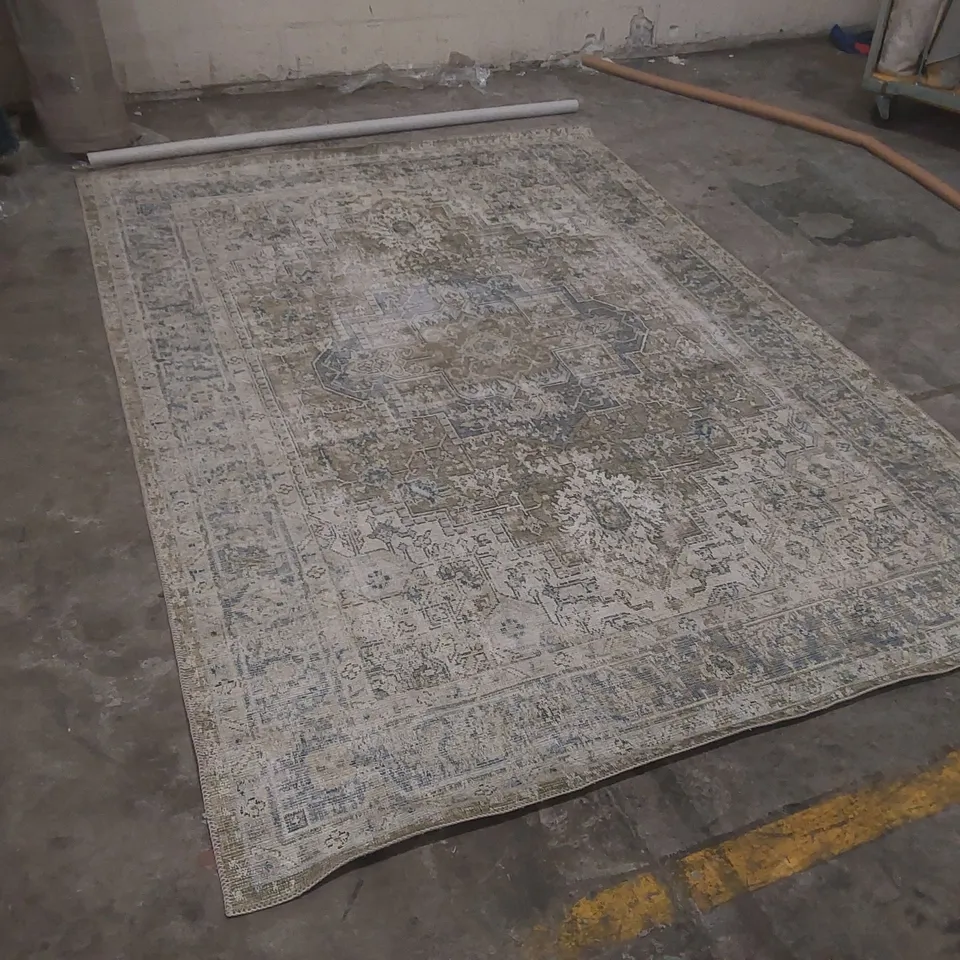 QUALITY DESIGNER AREA RUG - APPROXIMATELY 290 x 200cm
