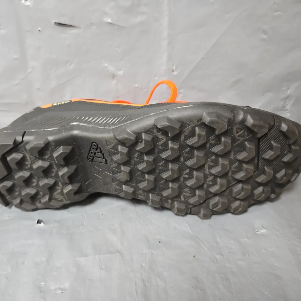 UNBOXED PAIR OF ADIDAS TERREX EASTRAIL GORE-TEX HIKING SHOES IN ORANGE - UK 10