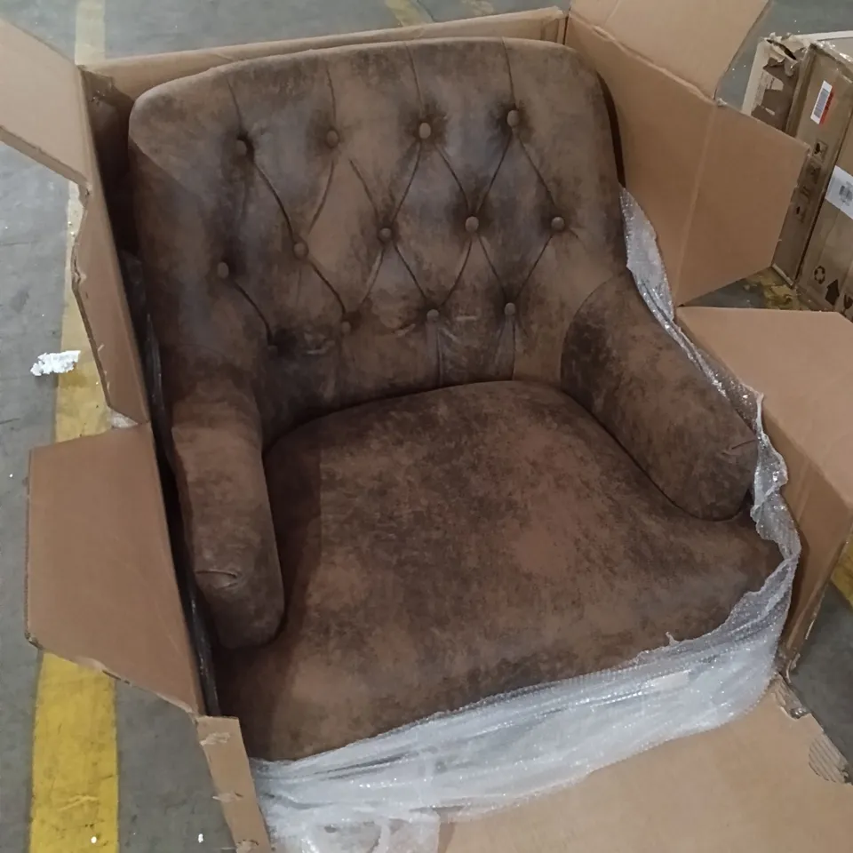 BOXED MICROFIBRE ACCENT CHAIR - SUEDE BROWN (1 BOX)