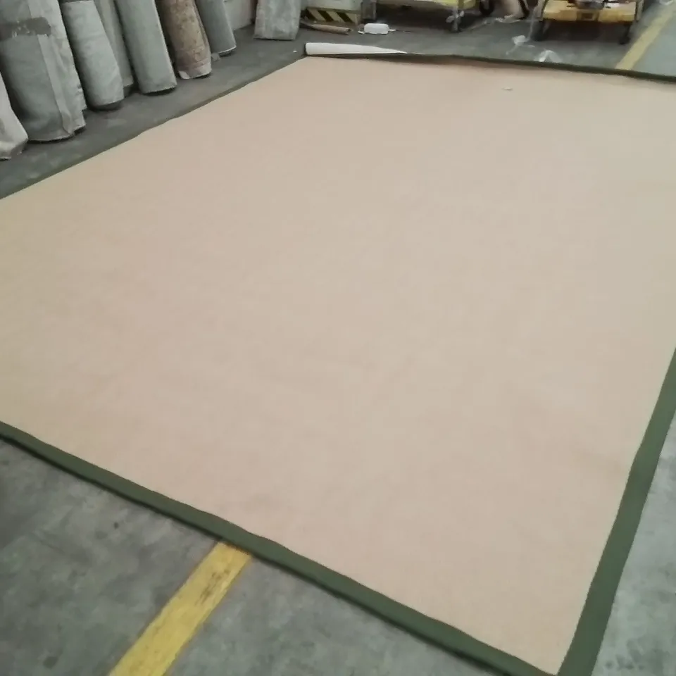 QUALITY DESIGNER AREA RUG APPROXIMATELY 390X300CM