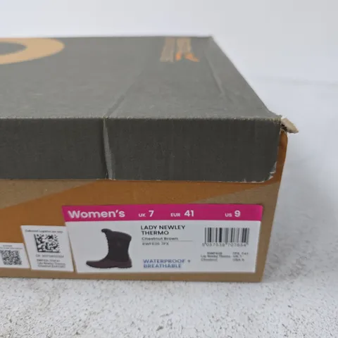 BOX OF APPROXIMATELY 9 PAIRS OF BRAND NEW REGATTA SHOES INCLUDING LADY NEWLY THERMO AND ORLA HIKER 