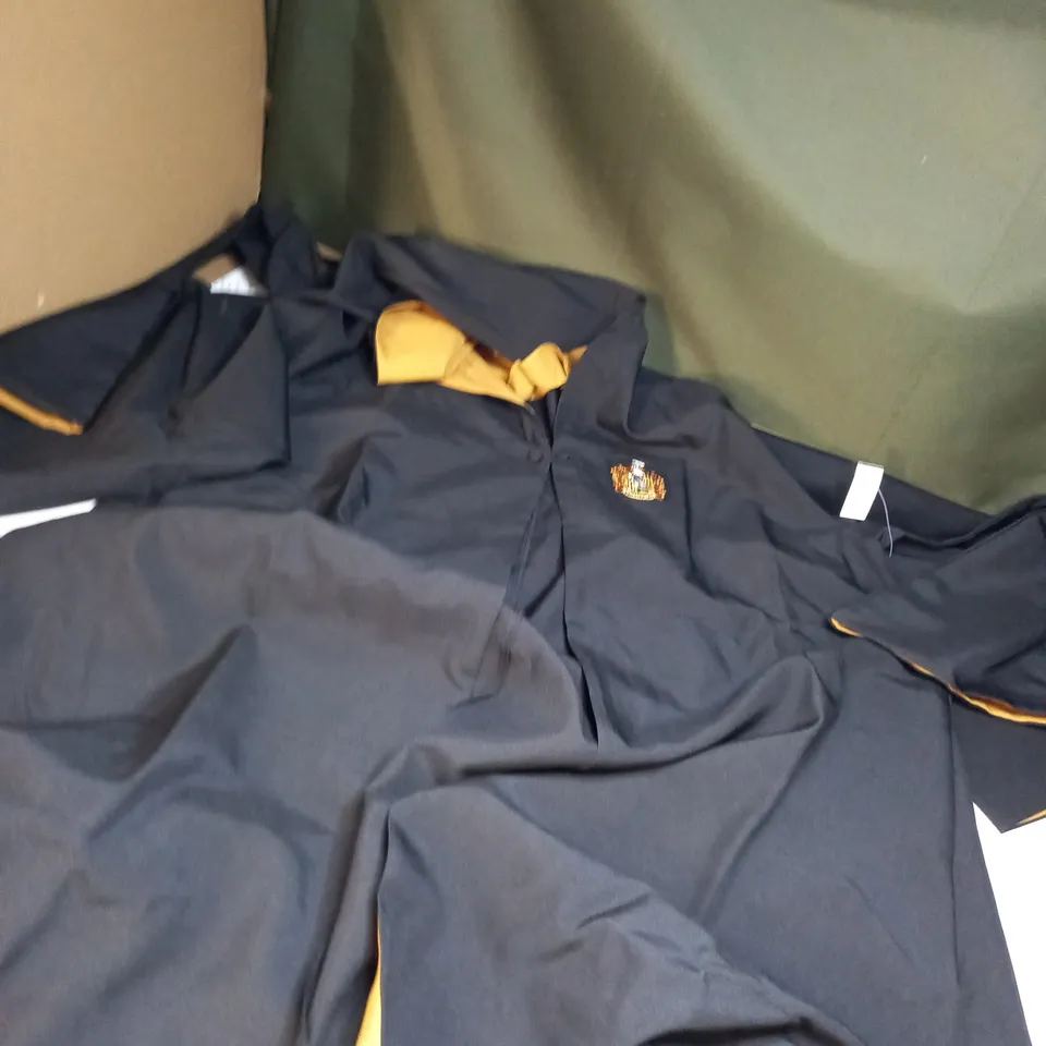 HARRY POTTER HUFFLE ROBE SIZE 2XL 