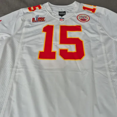 NIKE DWAYNE BOWE KANSAS CITY CHEIFS REPLICA JERSEY - MAHOMES 15 - SIZE XL