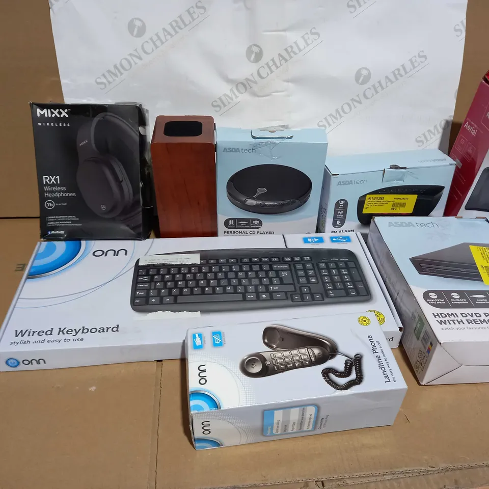 BOX OF APPROXIMATELY 22 ASSORTED ITEMS TO INCLUDE A PAIR OF RX1 WIRELESS HEADPHONES. A WIRED KEYBOARD, A PERSONAL CD PLAYER AND A HDMI DVD PLAYER WITH REMOTE 