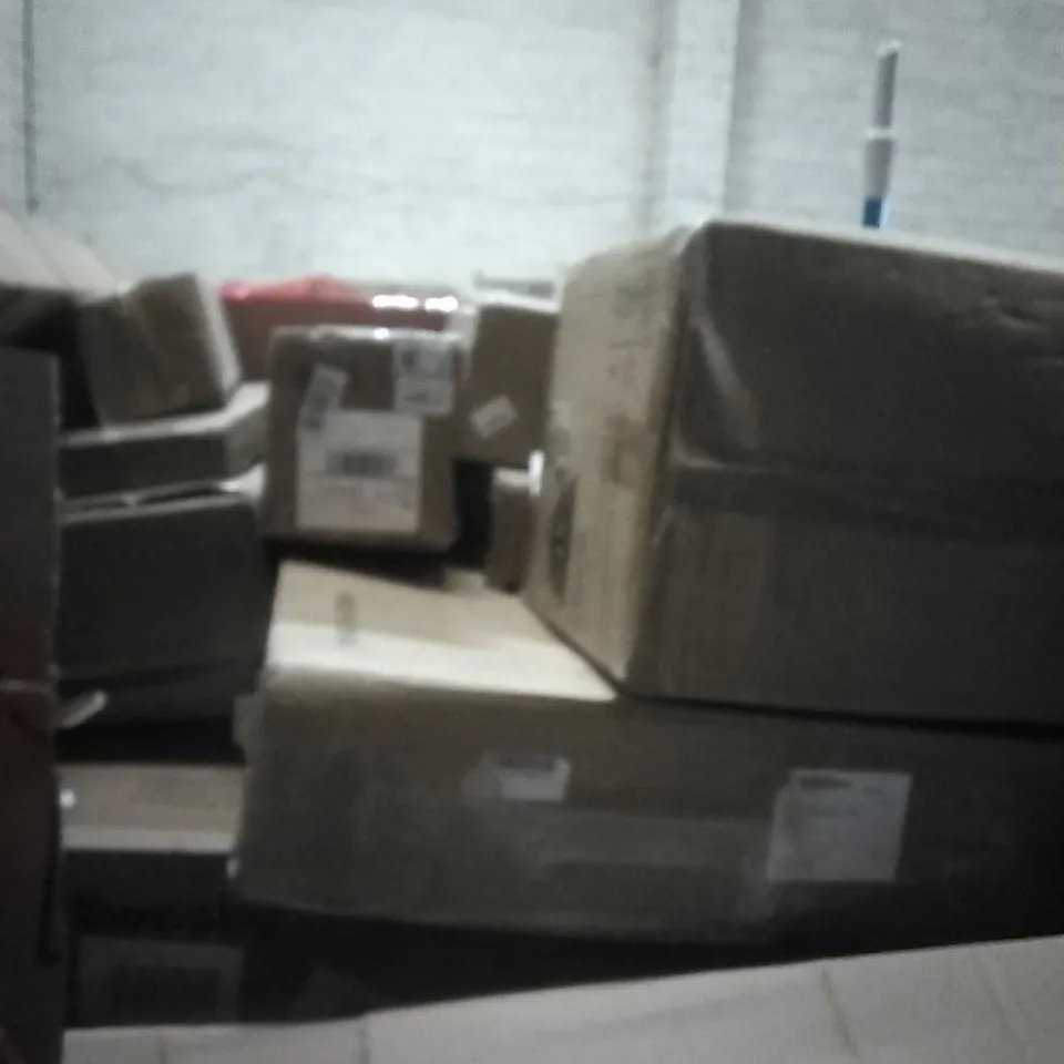 PALLET OF ASSORTED ITEMS INCLUDING- BABY FOOD DISPENSER,  HUMIDIFIER 