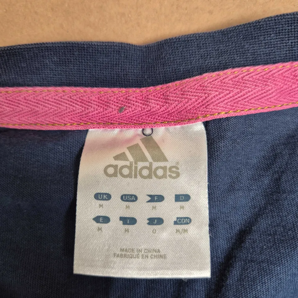 ADIDAS NAVY T-SHIRT – OLYMPIC GAMES GRAPHIC, UK M