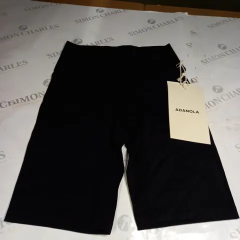 ADANOLA BIKE SHORTS SIZE M