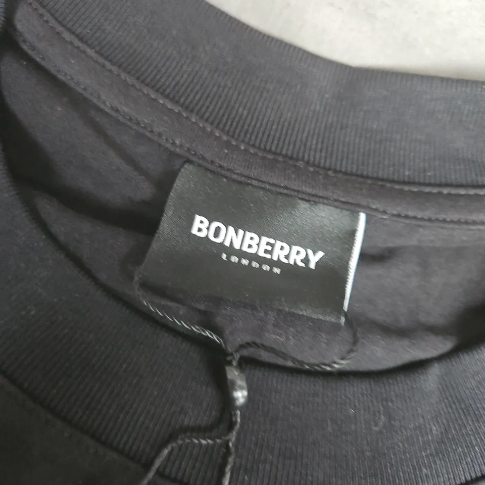 BONBERRY LONDON BLACK T-SHIRT IN BLACK WITH PRINTED POCKET – SIZE M