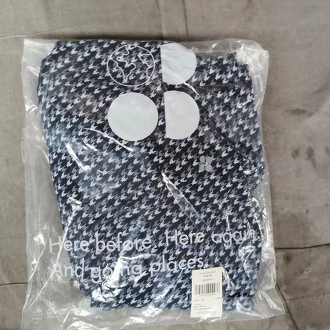 BAGGED SWEATY BETTY POWER WORKOUT LEGGINGS IN BLUE MICRO HOUNDSTOOTH PRINT SIZE XL