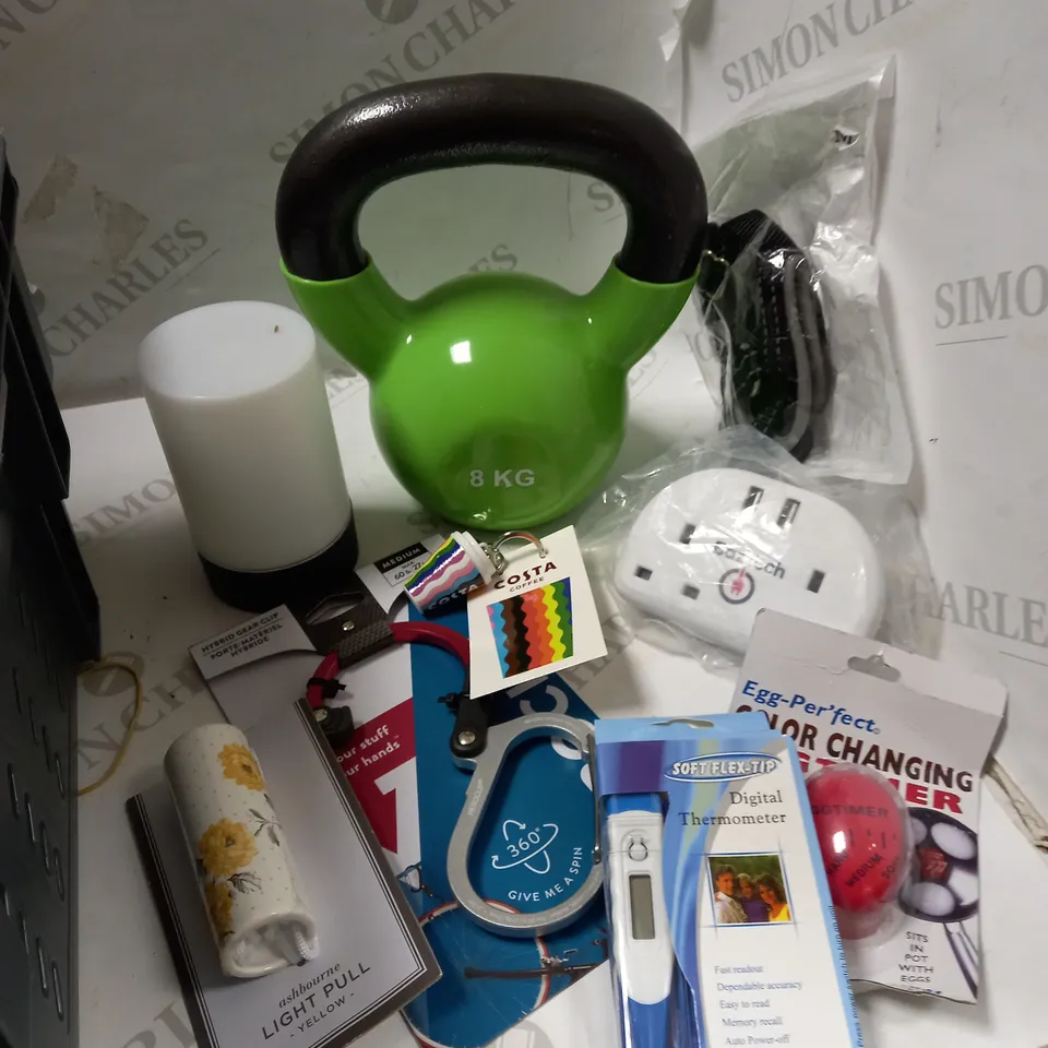 ASSORTED HOUSEHOLD ITEMS 