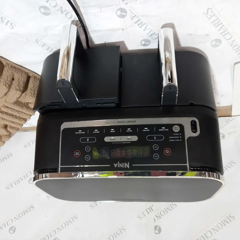 BOXED NINJA FOODI MAX DUAL ZONE 9.5L AIR FRYER AF451UK