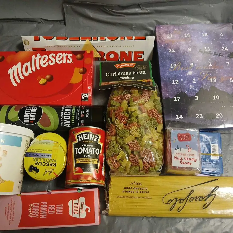 LOT OF 14 ASSORTED FOOD ITEMS TO INCLUDE AVOCADO EXTRA VIRGIN OIL, TOBLERONE AND MYPROTEIN PEANUT BUTTER