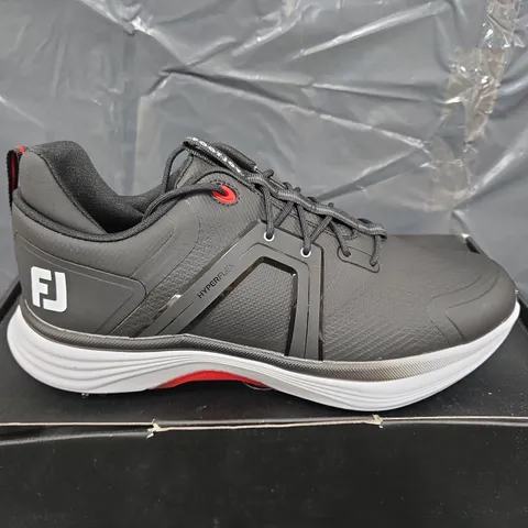 BOXED PAIR OF FOOTJOY HYPERFLEX GOLF SHOE IN BLACK - UK 9