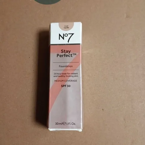 No7 Stay Perfect Foundation – Medium Coverage SPF30, 30ml (Cool Vanilla)