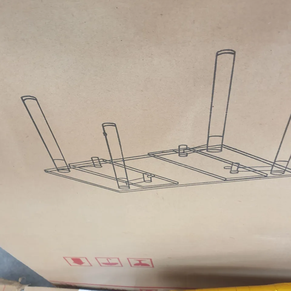BOXED DINING TABLE CLEAR 147X97X19CM