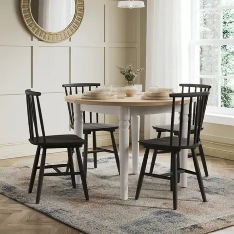 BOXED PIP 4-6 SEATER ROUND TO OVAL EXTENDABLE DINING TABLE - WHITE (1 BOX)